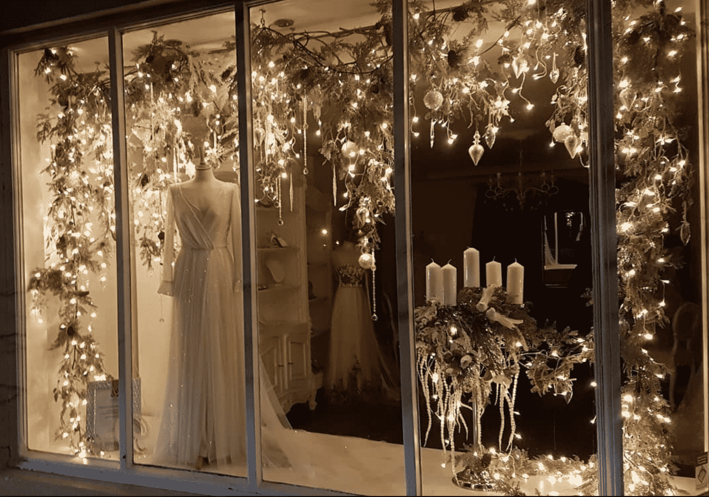 Iluminacion y decoracion navideña para negocios y tiendas 2020