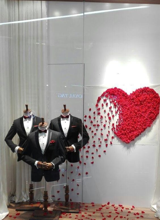 vitrinas san valentin decoracion amor y amistad 14 de febrero corazones ropa masculina