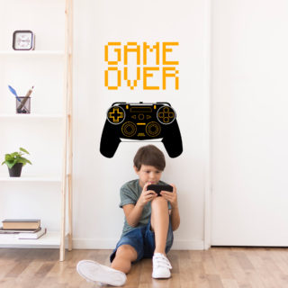 vinilo decorativo para niños y adolescente con texto game over y control de playstation gamer